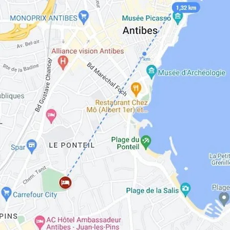 Emplacement Ideal Plages Cap D'antibes Gare Juan Les Pins Daire Antibes
